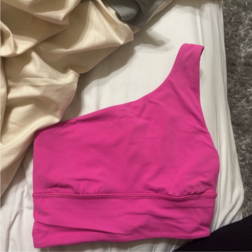 Lululemon one strap bra